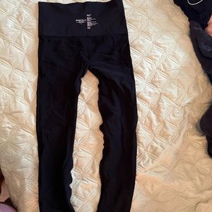 Thick black nylon/spandex leggings